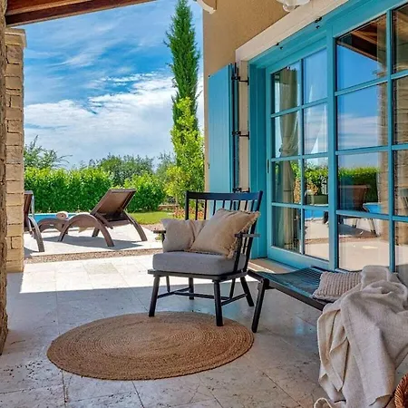 Toscana With Pool And Jacuzzi Near فيلة *