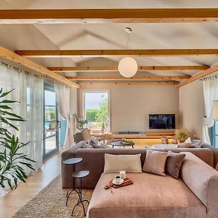 Toscana With Pool And Jacuzzi Near أوماغ