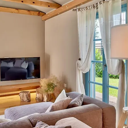 فيلة Toscana With Pool And Jacuzzi Near أوماغ